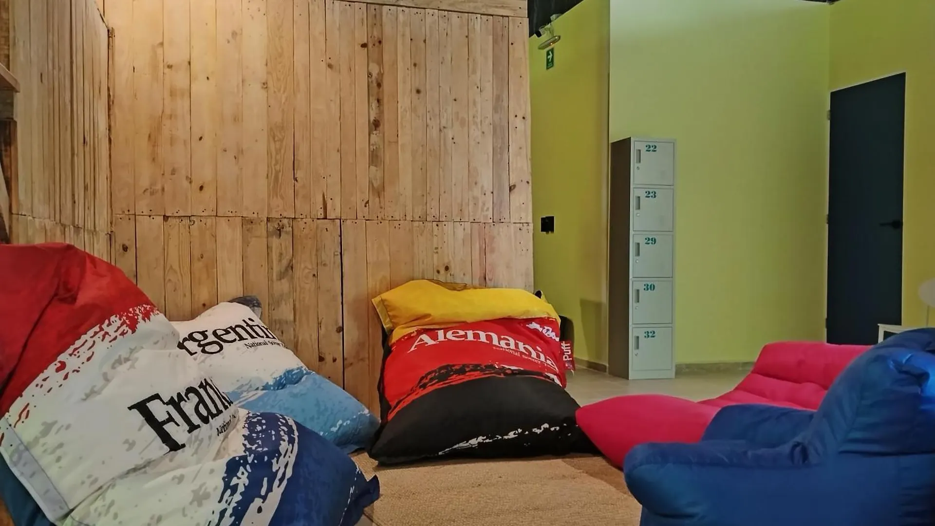 Hostel Tropico 20 Pdc 普拉亚卡门 墨西哥